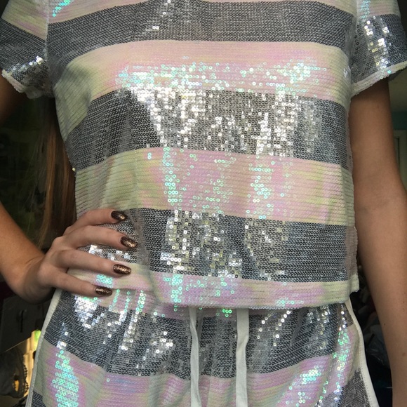 Sequin crop top matching shorts set - Picture 2 of 6